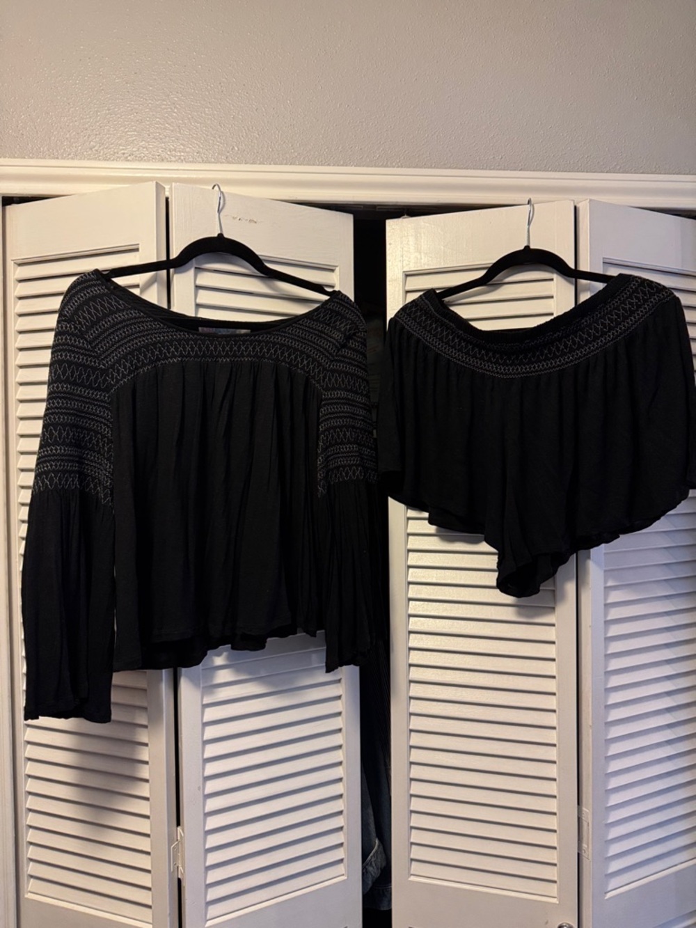 FP BEACH Black Boho Embroidered Peasant Top NWOT